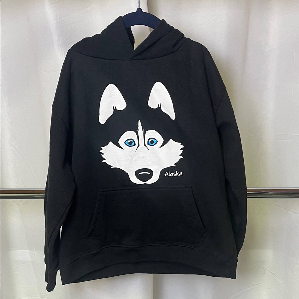 Alaska Outpost Kids Black Hoodie with Husky Design youth medium